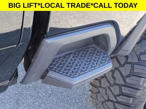 Used 2025 Chevrolet Silverado 2500 LT w/ Trail Boss Package AWD/4WD image 30