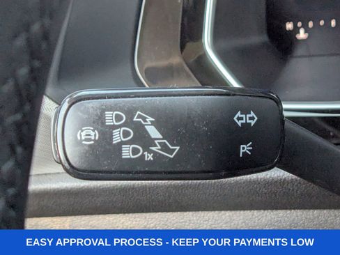 Used 2024 Volkswagen Jetta S image 37