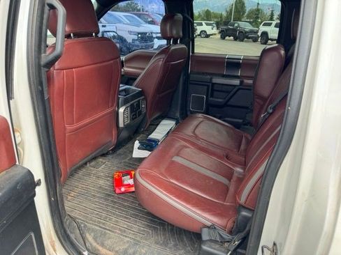 Used 2018 Ford F150 Platinum w/ Equipment Group 701A Luxury AWD/4WD image 5