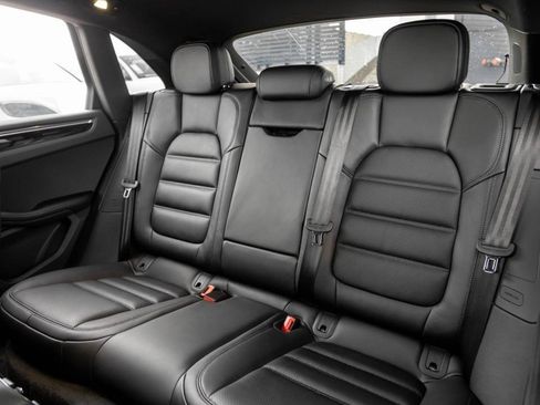 New 2026 Porsche Macan S image 28