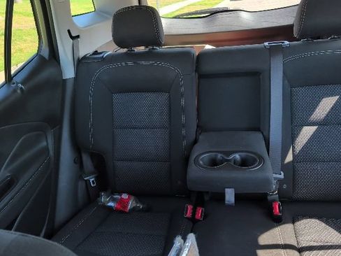 Used 2023 GMC Terrain SLE w/ Driver Convenience Package FWD image 21