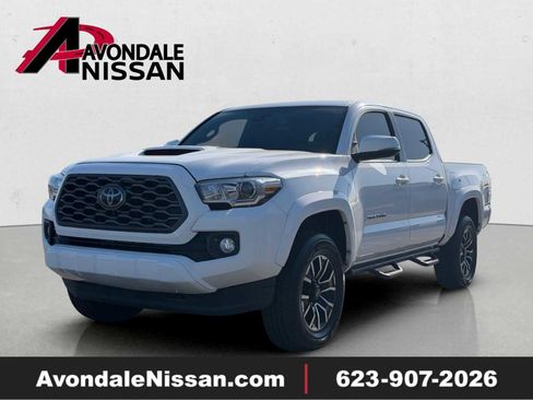 Used 2020 Toyota Tacoma TRD Sport w/ Technology Package RWD image 1