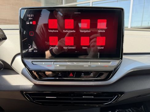 Used 2023 Volkswagen ID.4 Pro S image 18