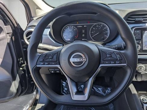 Used 2025 Nissan Versa SV FWD image 18