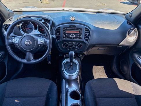 Used 2013 Nissan Juke S FWD image 11