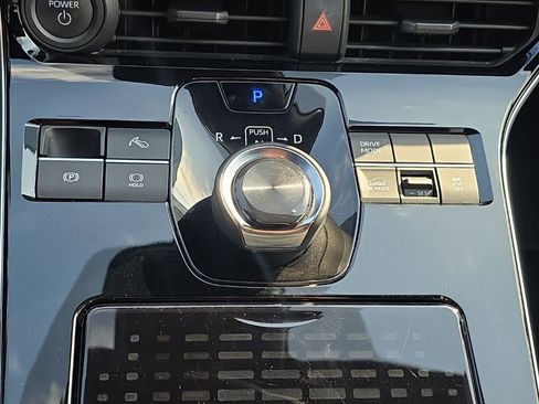 Used 2023 Subaru Solterra AWD image 27