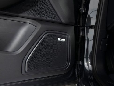New 2026 Porsche Macan AWD/4WD image 21