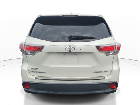 Used 2016 Toyota Highlander Limited Platinum AWD/4WD image 7