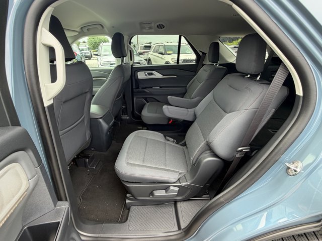 New 2026 Ford Explorer Active RWD image 15