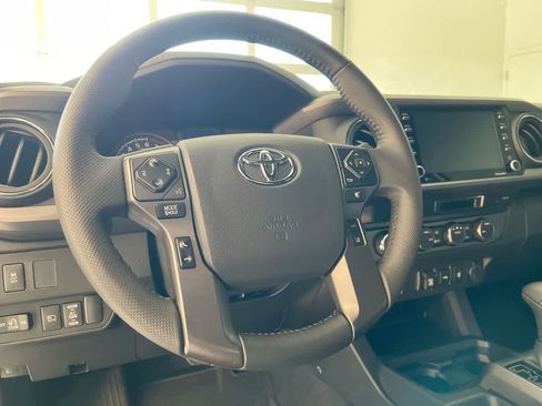Used 2023 Toyota Tacoma TRD Off-Road w/ Black Out Package (TMS) AWD/4WD image 14