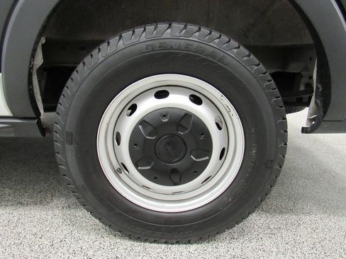 Used 2021 Ford Transit 150 Low Roof RWD image 11