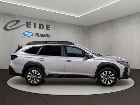 Certified 2025 Subaru Outback Limited image 5