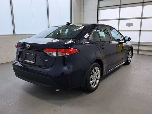 Used 2023 Toyota Corolla LE FWD image 5