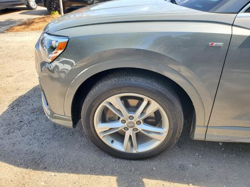 Used 2020 Audi Q3 2.0T Premium AWD/4WD image 2