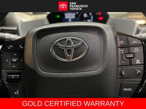Certified 2023 Toyota bZ4X FWD image 33