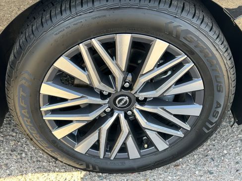 Used 2023 Nissan Altima 2.5 SV image 8