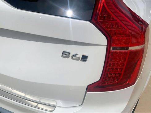 Used 2025 Volvo XC90 B6 Ultra w/ Protection Package Premier AWD/4WD image 10