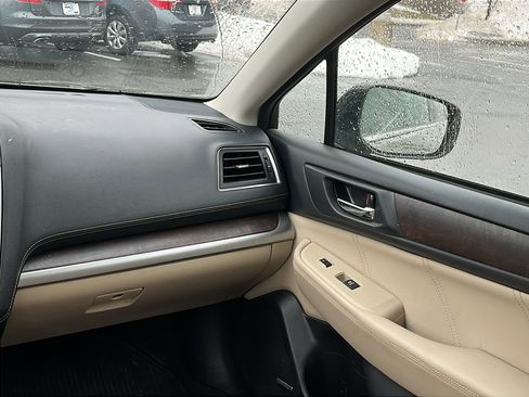 Used 2019 Subaru Outback 2.5i Limited image 24