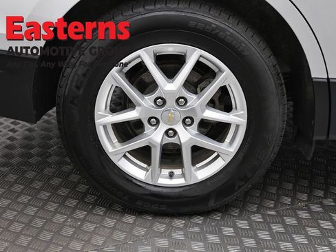 Used 2022 Chevrolet Equinox LS image 31