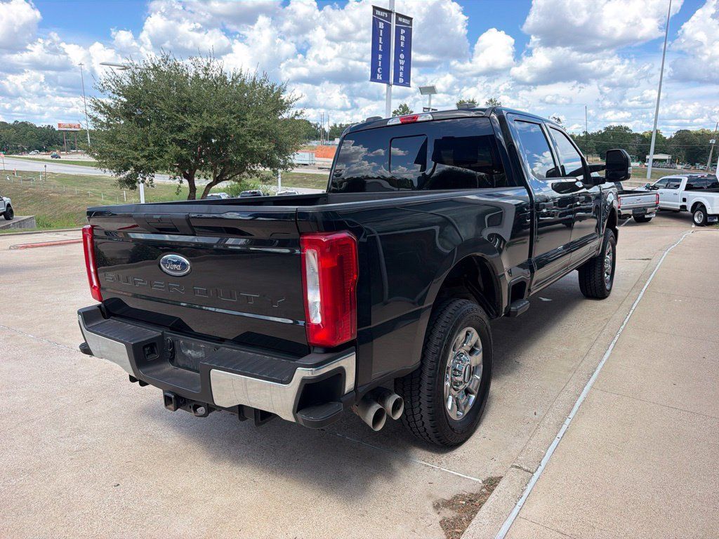 Used 2024 Ford F250 XLT w/ FX4 Off-Road Package AWD/4WD image 5