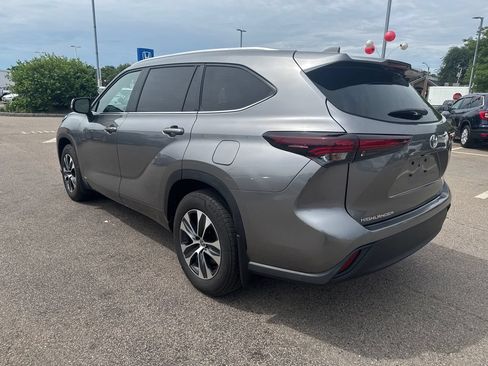 Used 2026 Toyota Highlander XLE AWD/4WD image 5