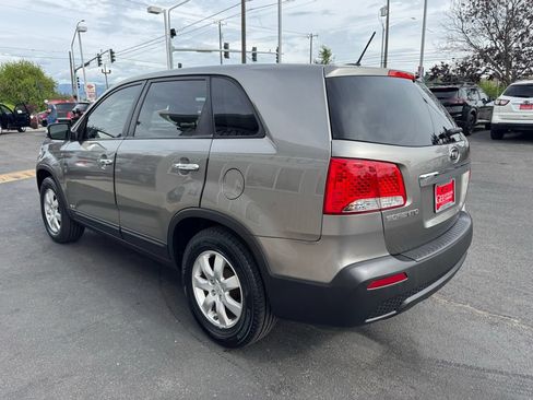 Used 2011 Kia Sorento LX AWD/4WD image 5