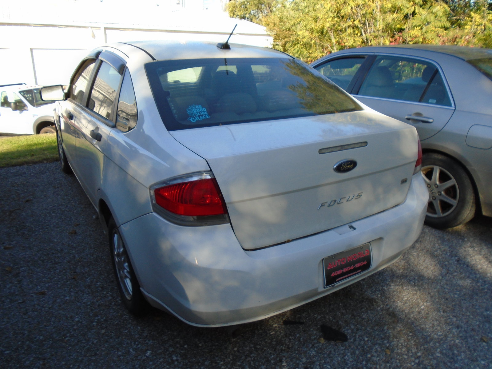 Used 2011 Ford Focus SE w/ 201A Rapid Spec Order Code FWD image 3