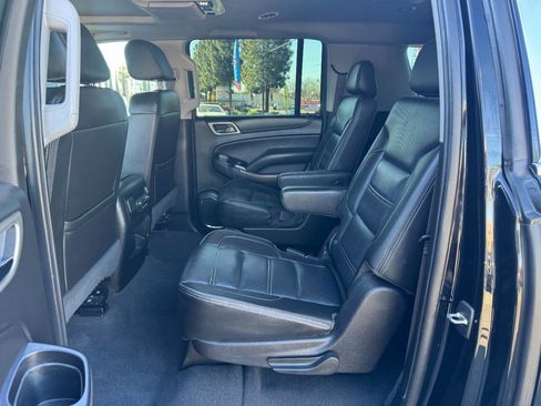Used 2019 GMC Yukon XL Denali w/ Denali Ultimate Package image 11