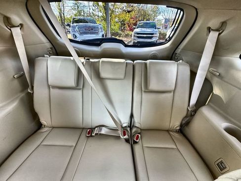 Used 2019 Toyota Highlander Limited Platinum image 32