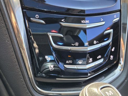 Used 2019 Cadillac CTS Luxury image 25