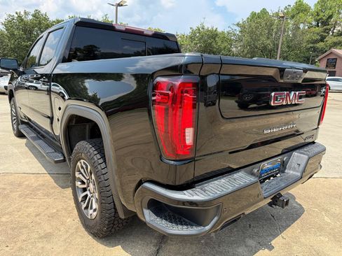 Used 2020 GMC Sierra 1500 AT4 w/ AT4 Premium Package AWD/4WD image 3