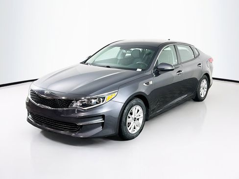 Used 2018 Kia Optima LX image 3
