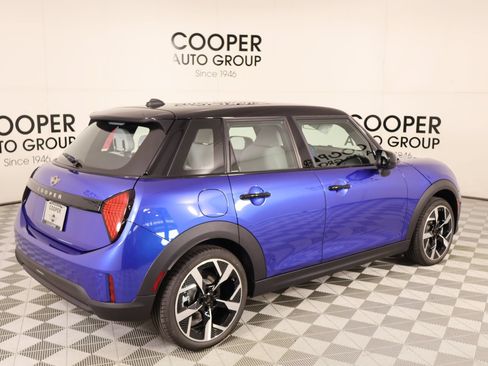 New 2026 MINI Cooper 4-Door Hardtop FWD image 20