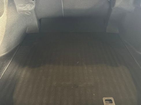 Used 2020 Toyota Camry SE image 16