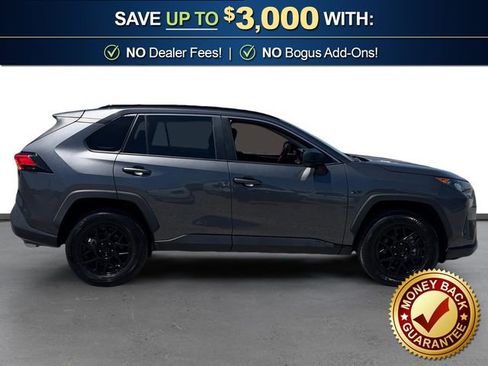 Used 2021 Toyota RAV4 LE FWD image 8