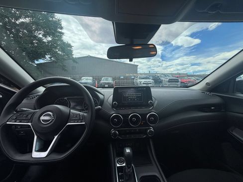 Used 2025 Nissan Sentra SV FWD image 29