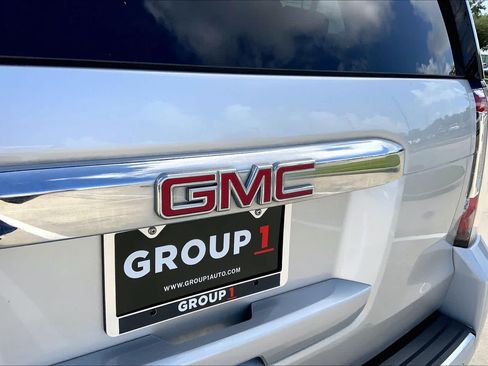 Used 2017 GMC Yukon Denali RWD image 10