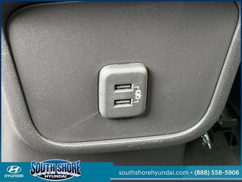 Used 2024 Chevrolet Equinox LT AWD/4WD image 13