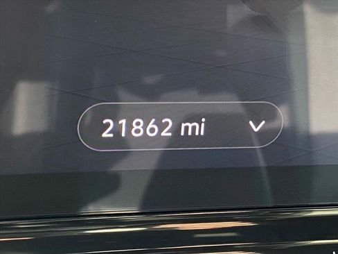 Certified 2023 Volkswagen ID.4 Pro image 17