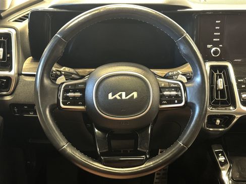 Used 2022 Kia Sorento SX Prestige w/ Rust Color Package image 14