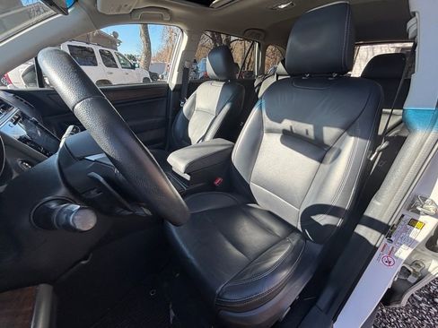 Used 2019 Subaru Outback 2.5i Limited image 11