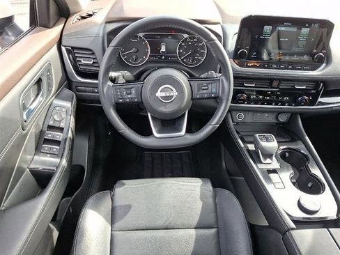 Certified 2023 Nissan Rogue SL w/ SL Premium Package AWD/4WD image 13