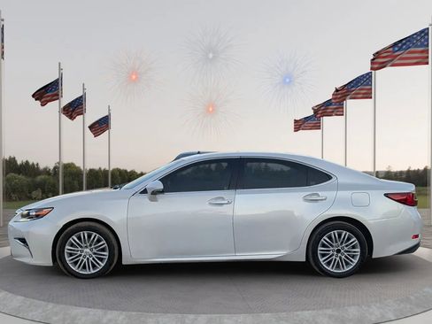 Used 2017 Lexus ES 350 image 4