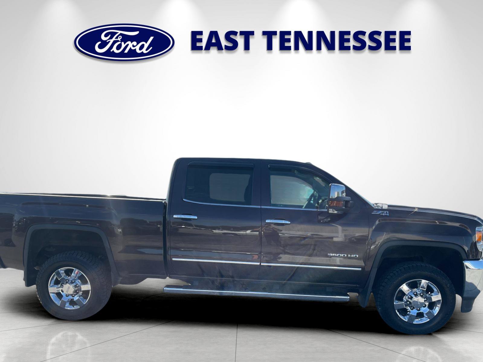 Used 2016 GMC Sierra 3500 SLT w/ Duramax Plus Package AWD/4WD image 2