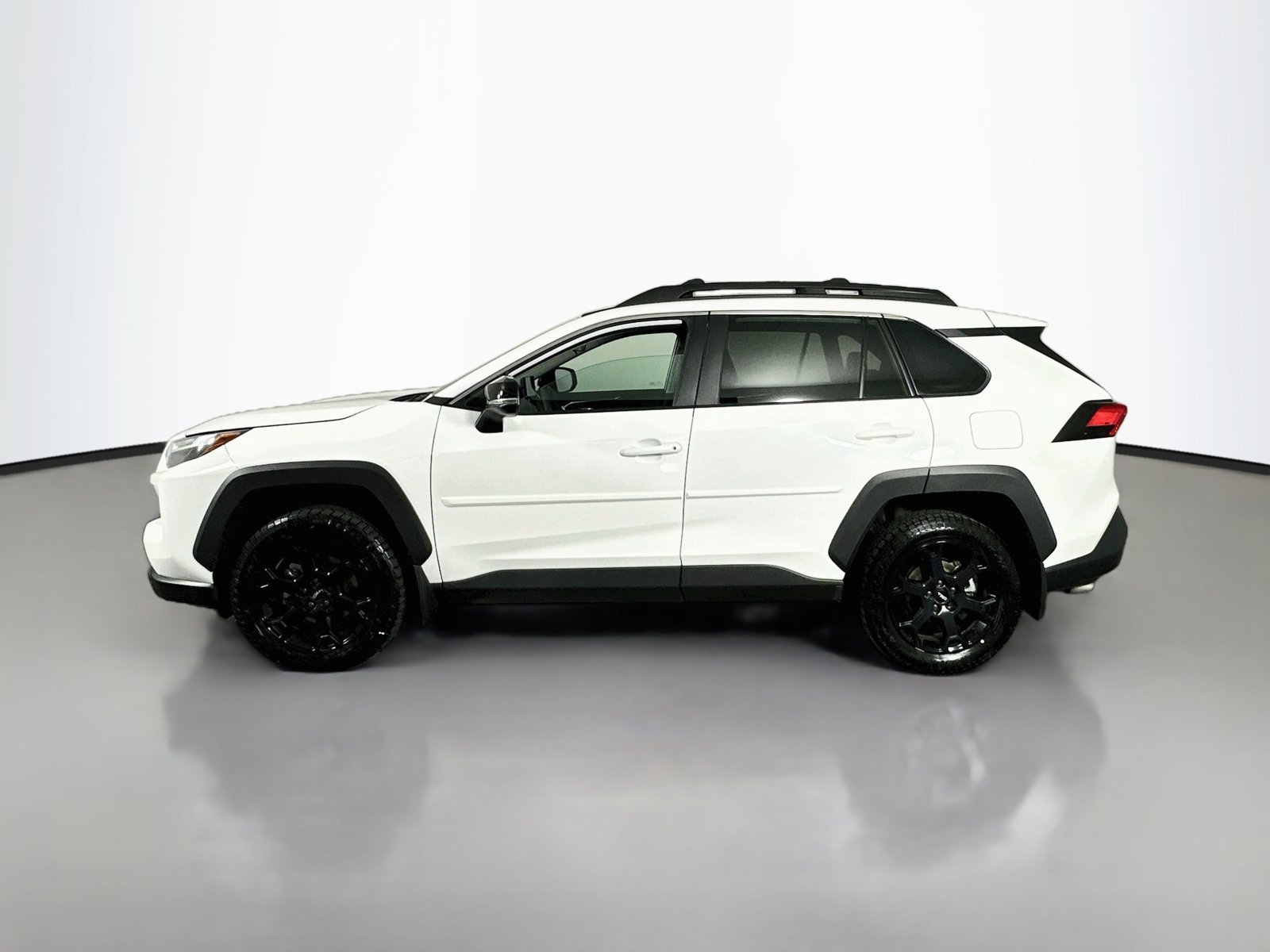 Certified 2023 Toyota RAV4 TRD Off-Road w/ TRD Off-Road Weather Package AWD/4WD image 4