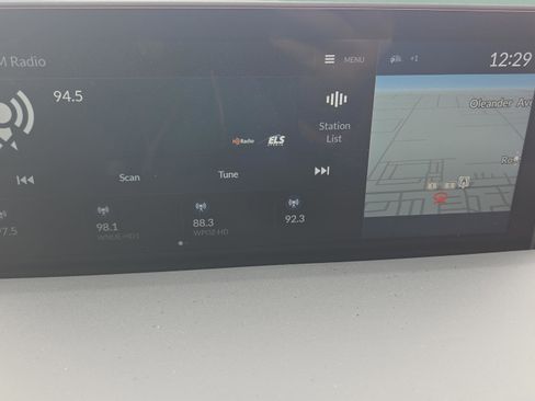 Used 2025 Acura RDX SH-AWD w/ Technology Package image 16