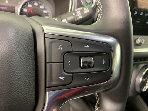 Used 2023 Chevrolet Blazer LT image 21