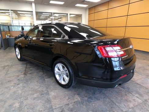 Certified 2018 Ford Taurus SEL w/ Equipment Group 201A AWD/4WD image 5