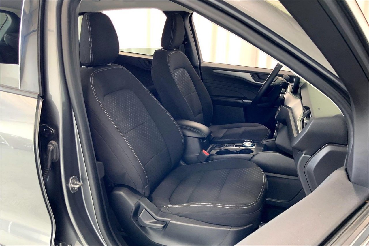 Used 2024 Ford Escape Active FWD image 6
