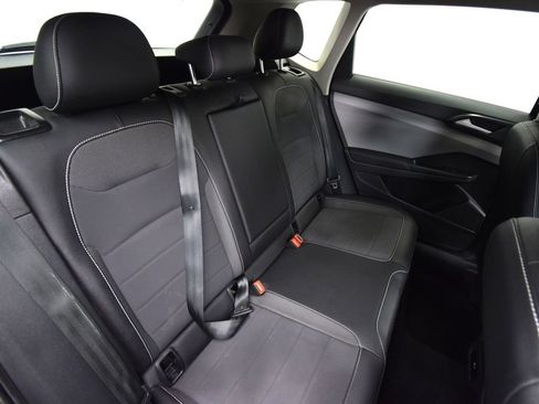 Used 2022 Volkswagen Taos SE AWD/4WD image 22
